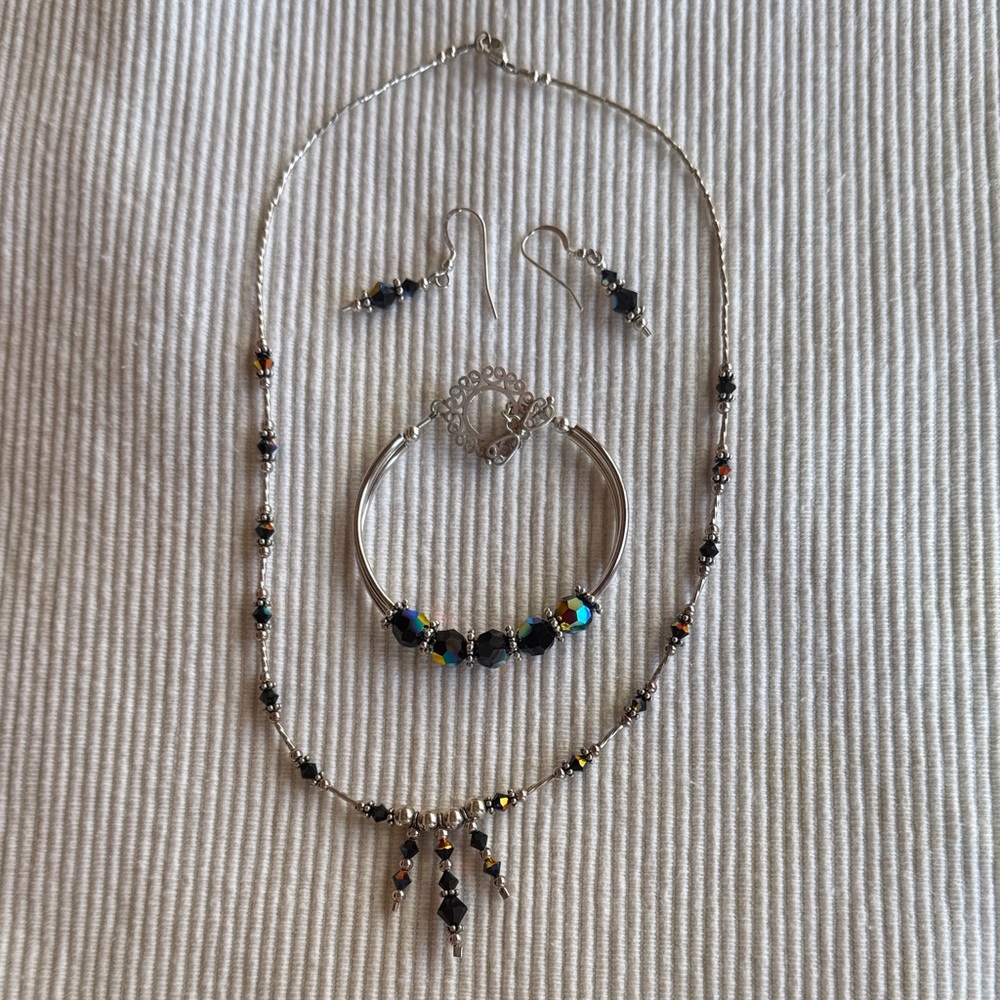 Elegant Black and Silver Jewelry Set